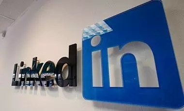 LinkedIn Job Search Tips